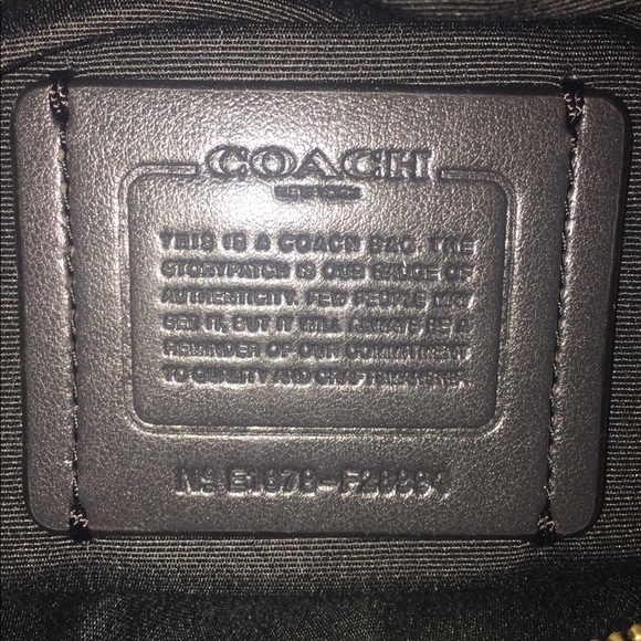 BNWT BLACK COACH PURSE, CROSSBODY PERFECT NO FLAWS - Picture 8 of 8
